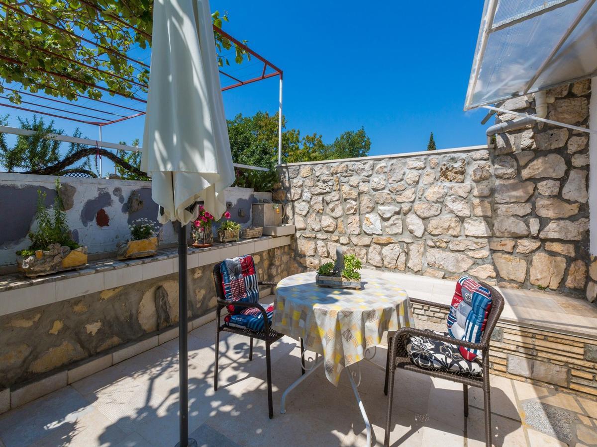 נובי ווינודולסקי Apartments Susanne מראה חיצוני תמונה