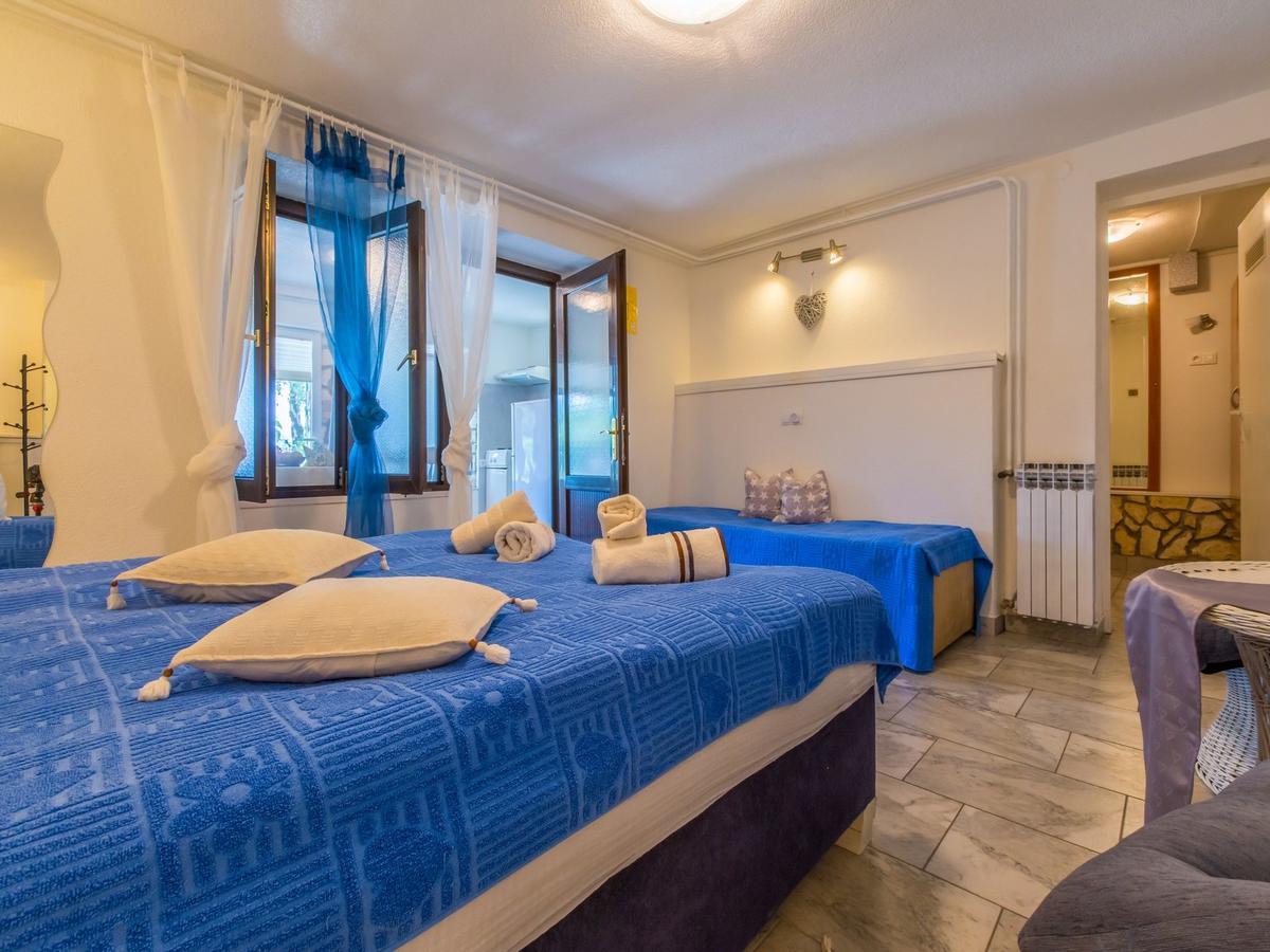 נובי ווינודולסקי Apartments Susanne מראה חיצוני תמונה