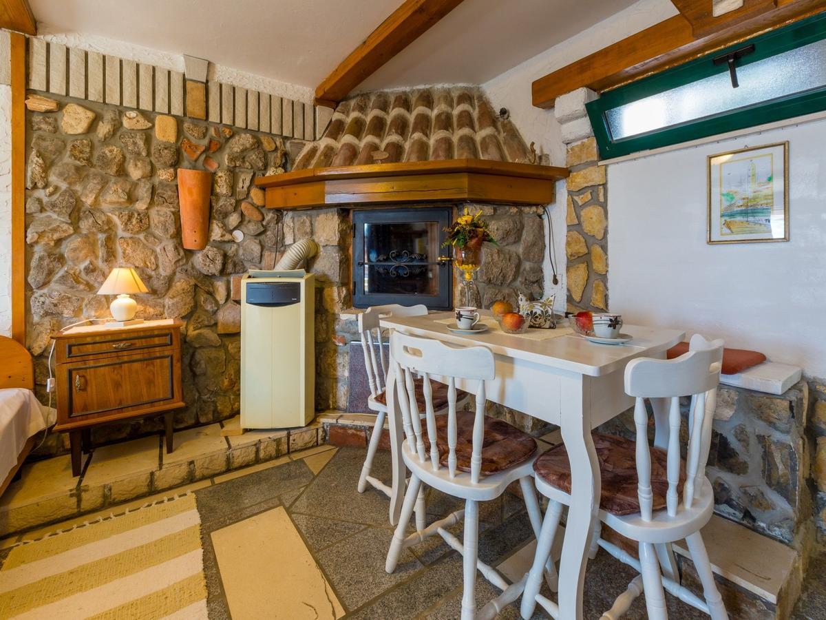 נובי ווינודולסקי Apartments Susanne מראה חיצוני תמונה