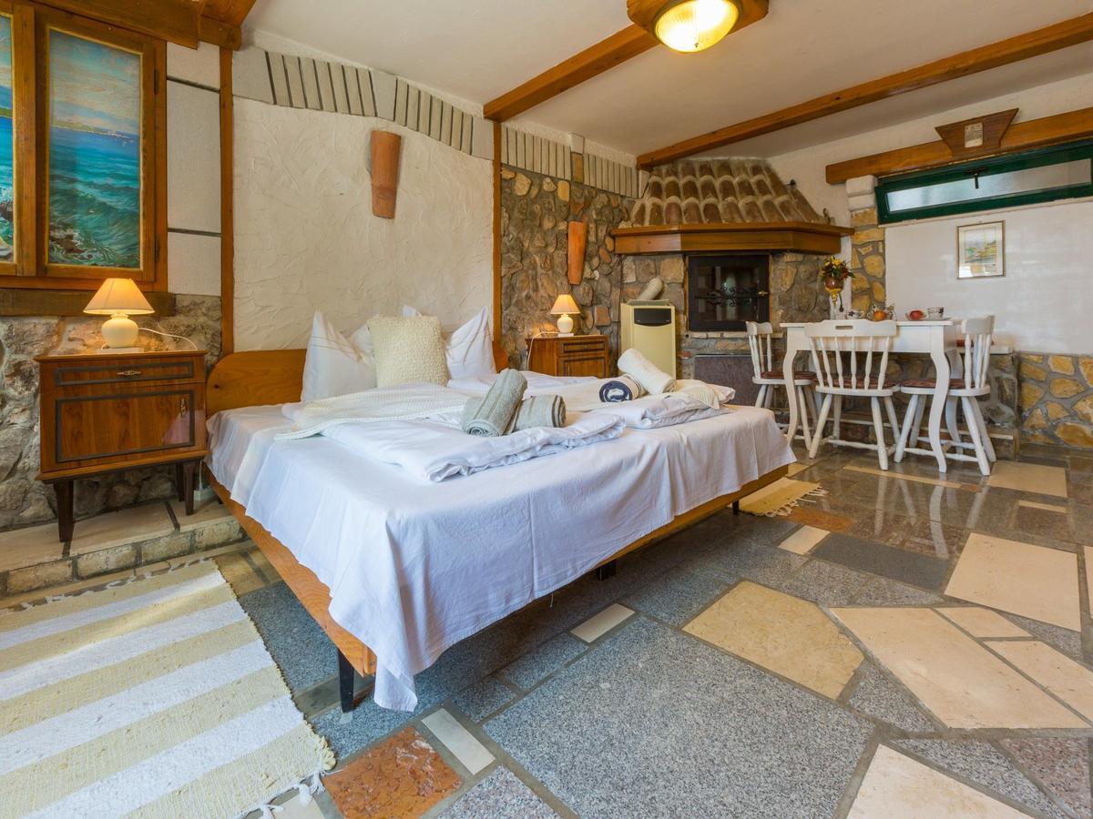 נובי ווינודולסקי Apartments Susanne מראה חיצוני תמונה