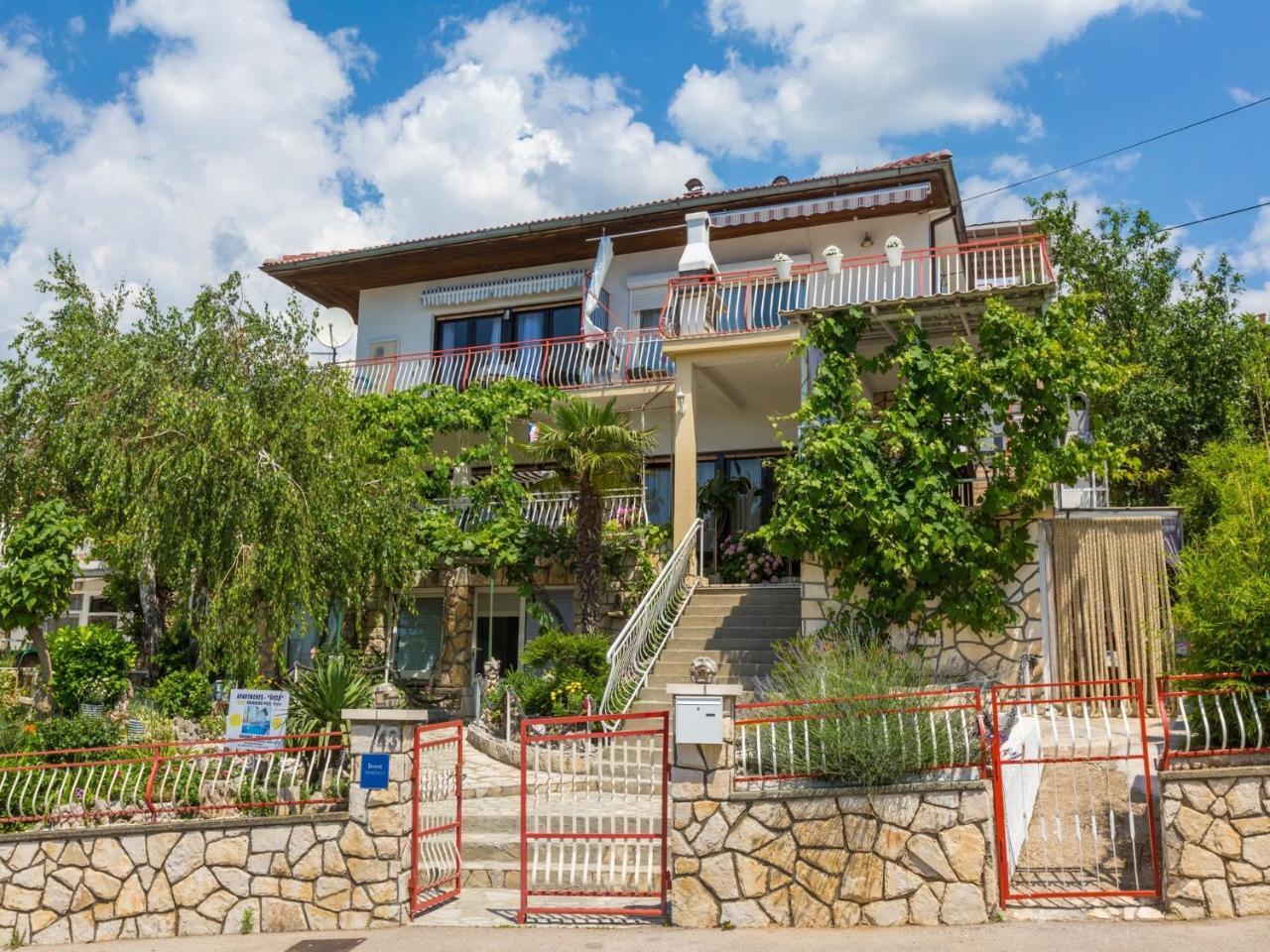 נובי ווינודולסקי Apartments Susanne מראה חיצוני תמונה