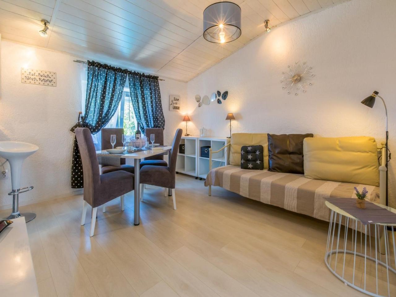 נובי ווינודולסקי Apartments Susanne מראה חיצוני תמונה