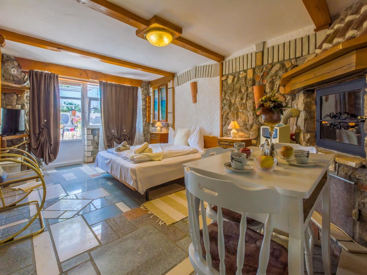 נובי ווינודולסקי Apartments Susanne מראה חיצוני תמונה