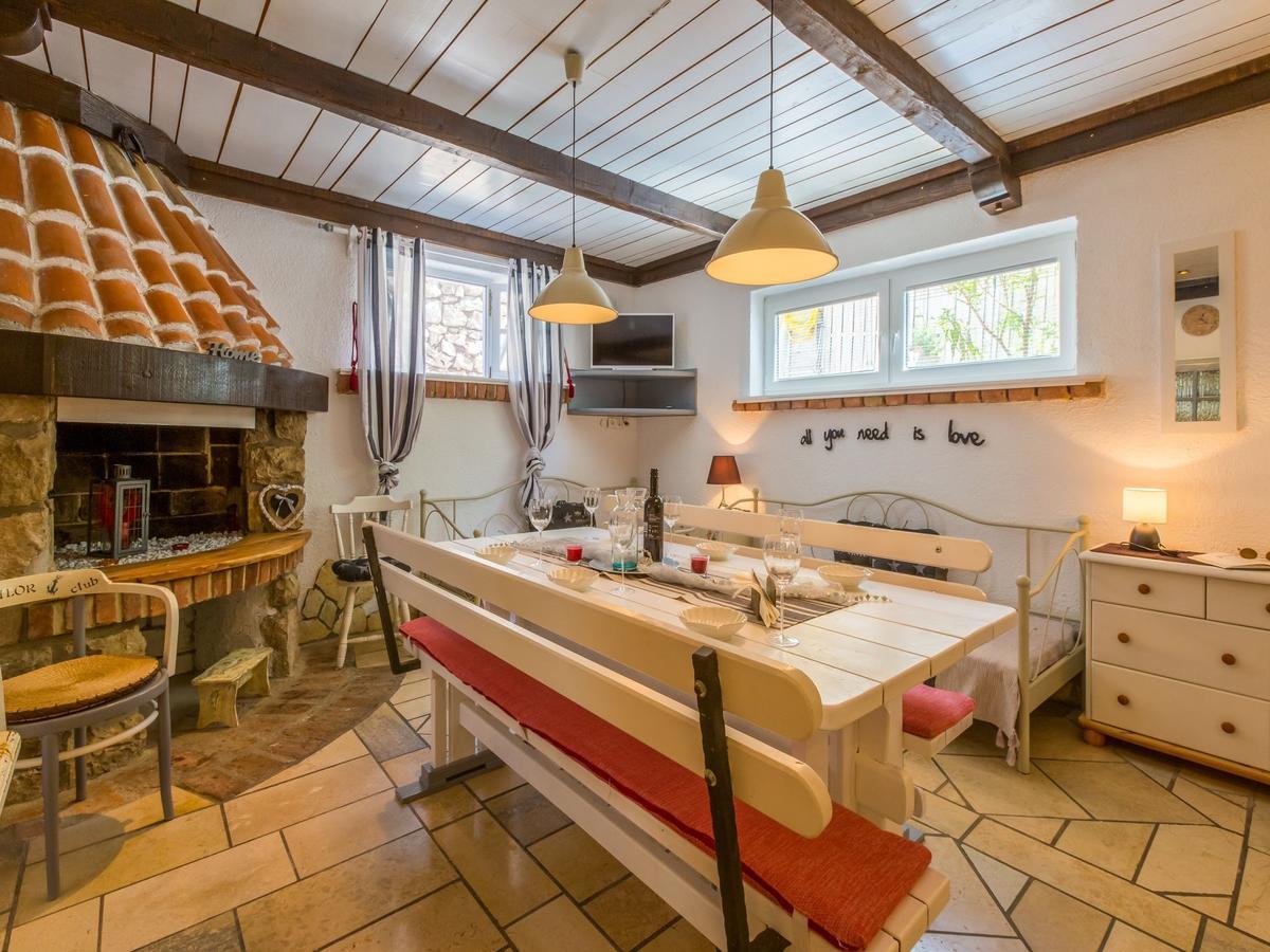 נובי ווינודולסקי Apartments Susanne מראה חיצוני תמונה