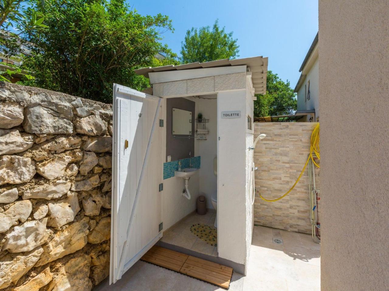 נובי ווינודולסקי Apartments Susanne מראה חיצוני תמונה